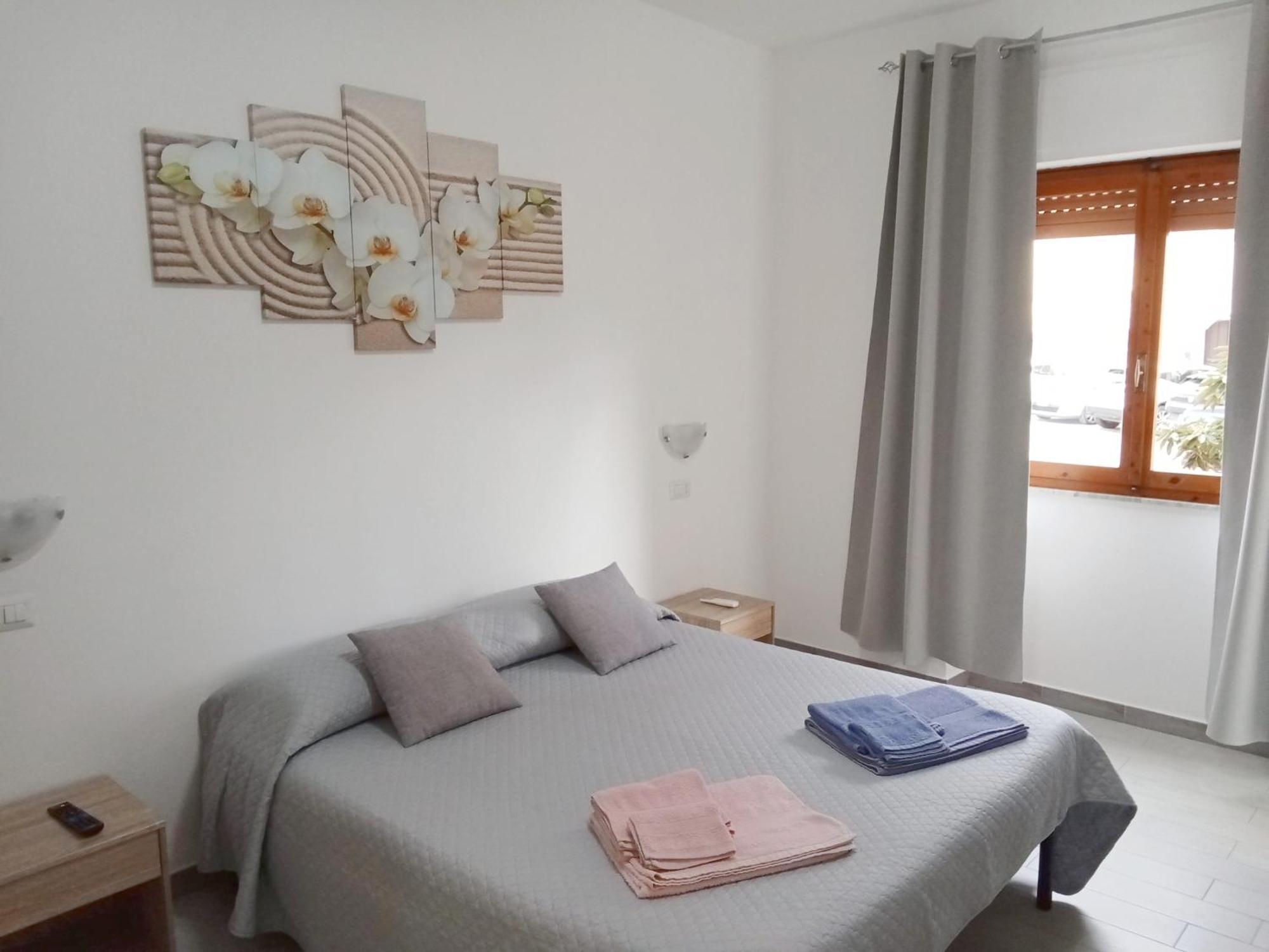 Bed and Breakfast Gigi&Mary Альгеро Экстерьер фото